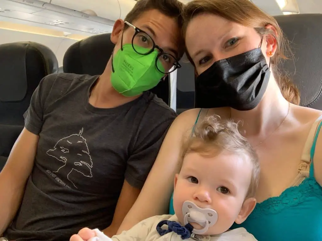 best-place-to-sit-on-a-plane-with-a-baby-20-moms-weigh-in